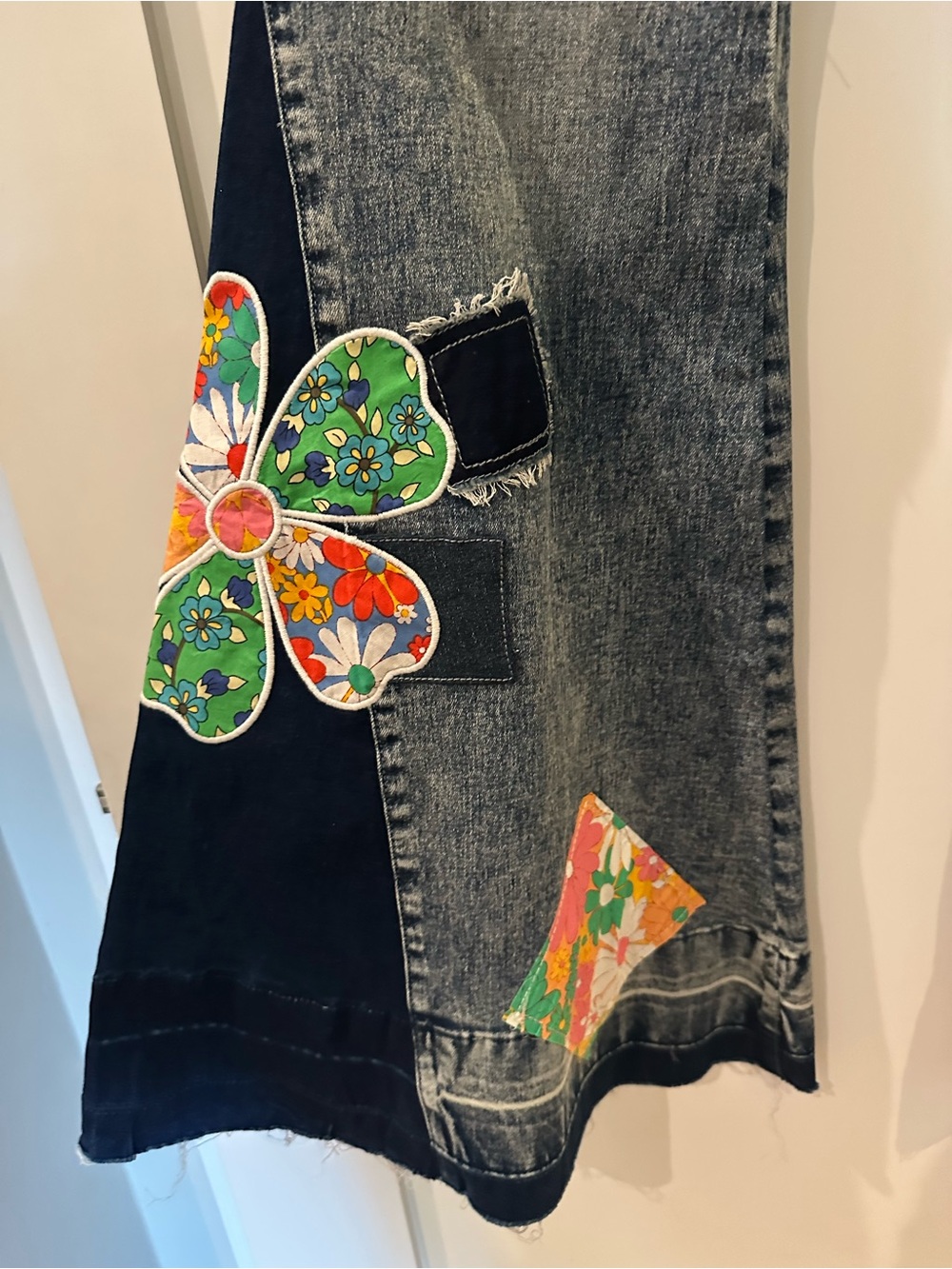 Dolls Kill Black-Grey Patchwork Flare Jeans with Colorful Appliqués NWT size XL - Picture 3 of 12
